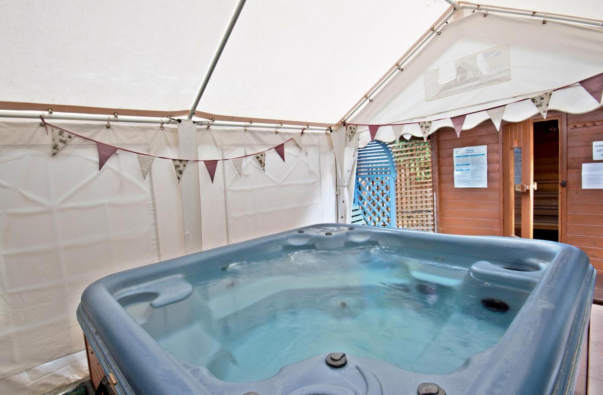 Heywood Hall Bed & Breakfast