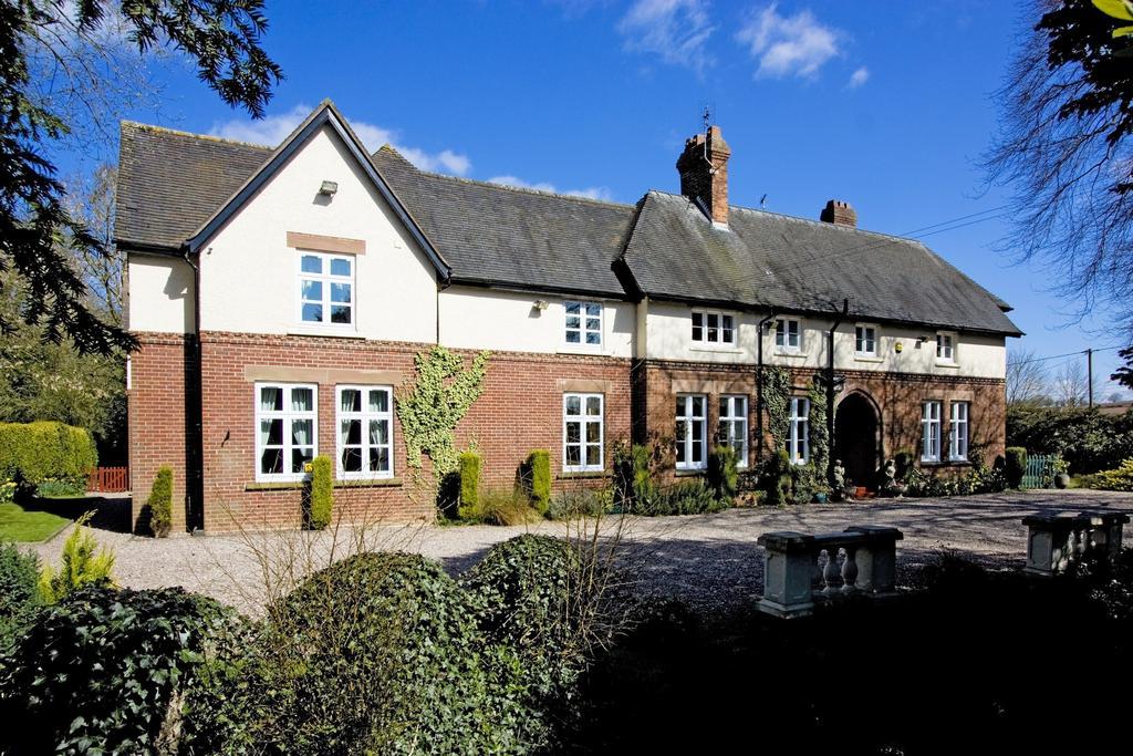 Bed & Breakfast Heywood Hall 4*